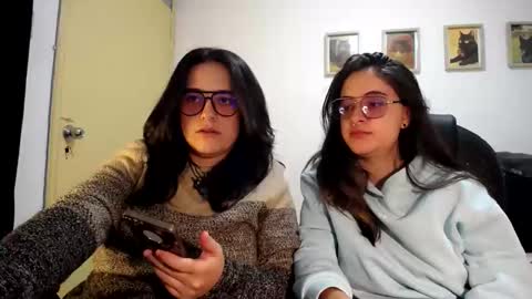 Dani and Alex online show from 4, 10, 2025