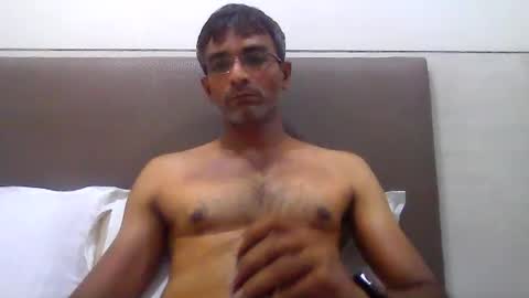 Snapshot of mumbaimonster8inch chatting on 26, 6, 2026 rajesh engineer online show from 26, 6, 2026