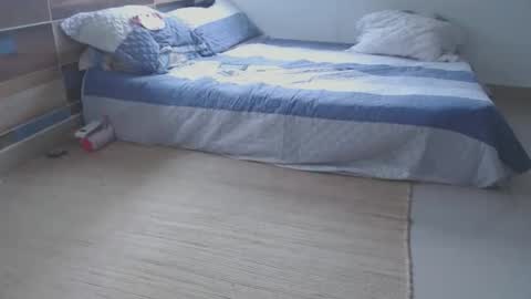   online show from 11, 9, 2025