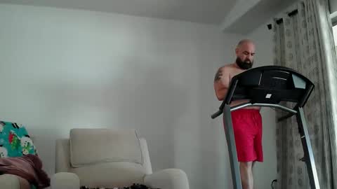 Snapshot of munchies420 chatting on 11, 5, 2026 Bearded online show from 11, 5, 2026
