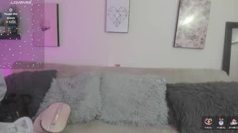 muriell_69 online show from 27, 10, 2025