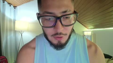 Snapshot of muscle_cock32 chatting on 17, 12, 2024 David Big online show from 17, 12, 2024