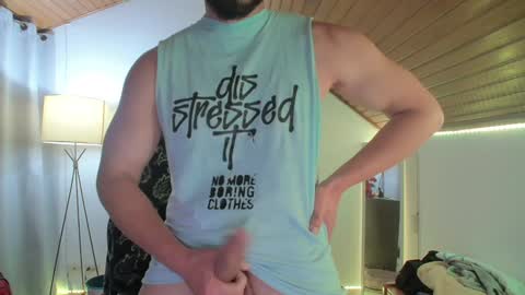 Snapshot of muscle_cock32 chatting on 19, 12, 2024 David Big online show from 19, 12, 2024