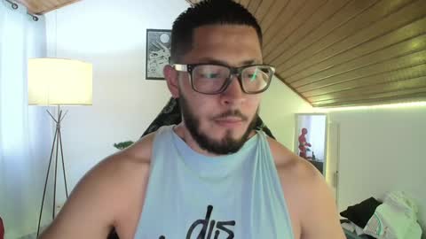 Snapshot of muscle_cock32 chatting on 24, 12, 2024 David Big online show from 24, 12, 2024