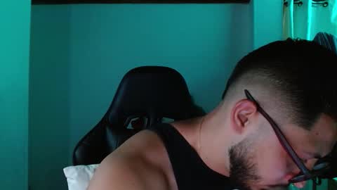 Snapshot of muscle_cock32 chatting on 22, 9, 2025 David Big online show from 22, 9, 2025