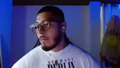 Snapshot of muscle_cock32 chatting on 24, 9, 2025 David Big online show from 24, 9, 2025