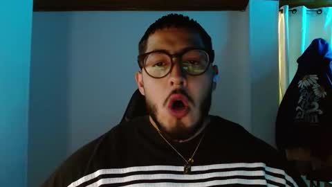 Snapshot of muscle_cock32 chatting on 30, 9, 2025 David Big online show from 30, 9, 2025