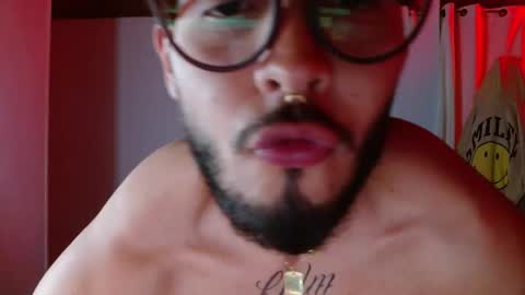 Snapshot of muscle_cock32 chatting on 3, 10, 2025 David Big online show from 3, 10, 2025