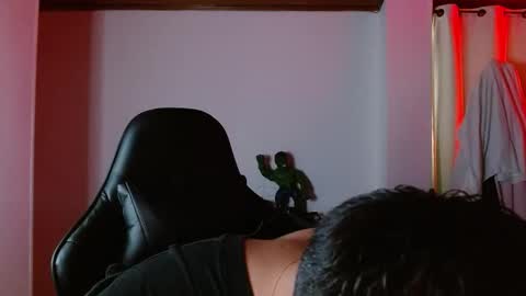 Snapshot of muscle_cock32 chatting on 14, 10, 2025 David Big online show from 14, 10, 2025