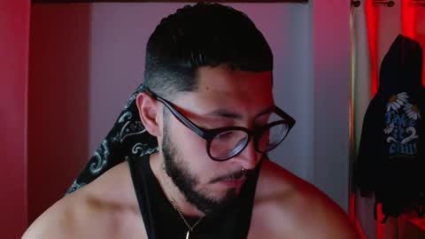 Snapshot of muscle_cock32 chatting on 22, 10, 2025 David Big online show from 22, 10, 2025