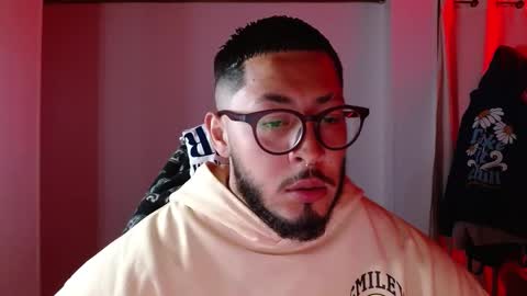 Snapshot of muscle_cock32 chatting on 27, 10, 2025 David Big online show from 27, 10, 2025