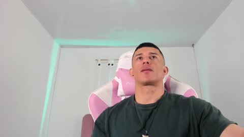 Snapshot of muscle_man07 chatting on 7, 1, 2026 Muscle Man online show from 7, 1, 2026