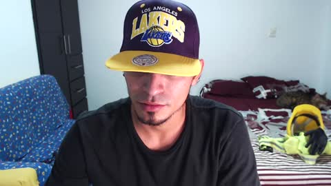 Snapshot of muscle_man1 chatting on 1, 1, 2025 Mike online show from 1, 1, 2025