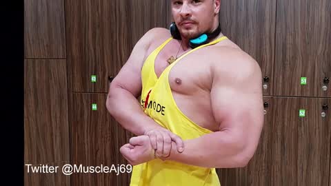 AJ online show from 6, 12, 2024
