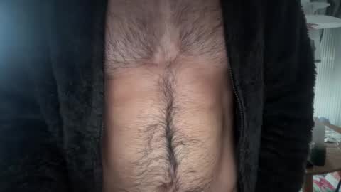 Snapshot of musclehair3 chatting on 2, 1, 2025 musclehair3 online show from 2, 1, 2025