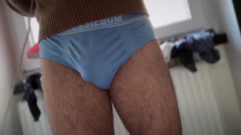 Snapshot of musclehair3 chatting on 1, 2, 2025 musclehair3 online show from 1, 2, 2025