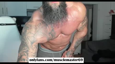 Musclemaster69 online show from 14, 5, 2026
