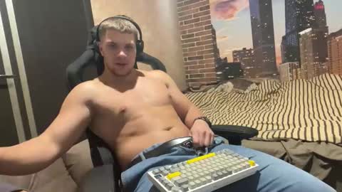 Snapshot of musclephantom chatting on 26, 9, 2025 Egor online show from 26, 9, 2025