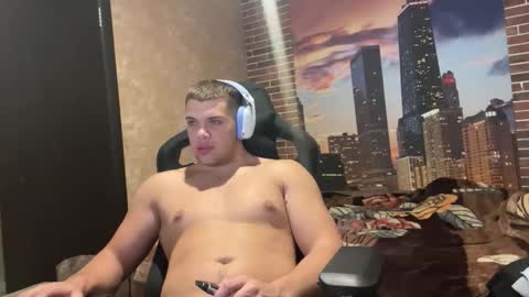 Snapshot of musclephantom chatting on 19, 10, 2025 Egor online show from 19, 10, 2025