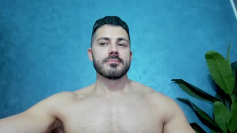 muscularmaster onlyfans online show from 20, 1, 2025