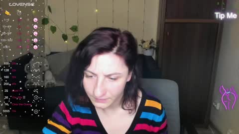 Snapshot of muse_kitty_jenia chatting on 5, 1, 2025 Jenya online show from 5, 1, 2025