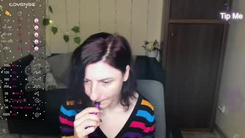 Snapshot of muse_kitty_jenia chatting on 5, 1, 2025 Jenya online show from 5, 1, 2025