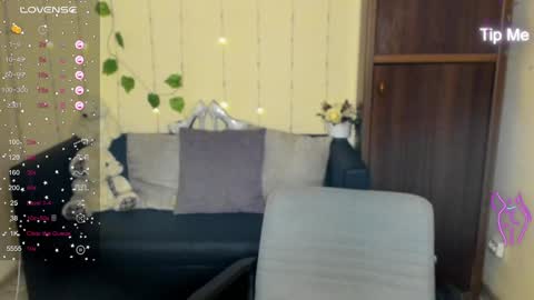 Snapshot of muse_kitty_jenia chatting on 11, 1, 2025 Jenya online show from 11, 1, 2025