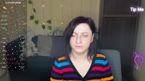 Snapshot of muse_kitty_jenia chatting on 14, 1, 2025 Jenya online show from 14, 1, 2025