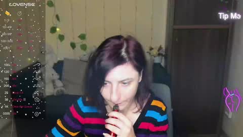 Snapshot of muse_kitty_jenia chatting on 14, 1, 2025 Jenya online show from 14, 1, 2025
