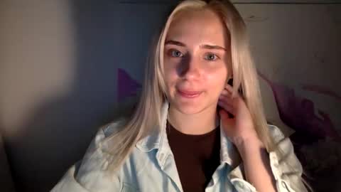 Snapshot of musescorner chatting on 15, 10, 2025 musescorner online show from 15, 10, 2025