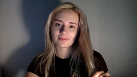 Snapshot of musescorner chatting on 17, 11, 2025 musescorner online show from 17, 11, 2025