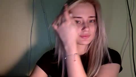 Snapshot of musescorner chatting on 6, 1, 2026 musescorner online show from 6, 1, 2026