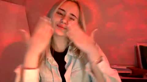 Snapshot of musescorner chatting on 25, 3, 2026 musescorner online show from 25, 3, 2026