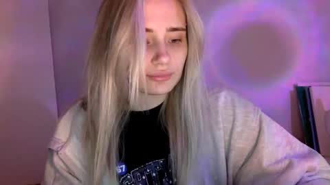 Snapshot of musescorner chatting on 11, 4, 2026 musescorner online show from 11, 4, 2026