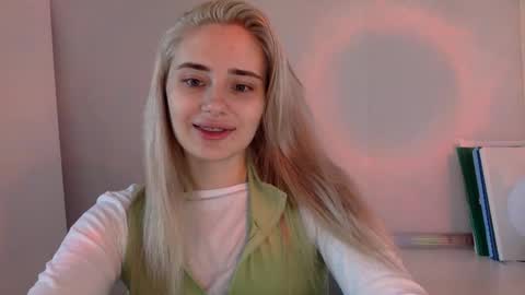 Snapshot of musescorner chatting on 13, 4, 2026 musescorner online show from 13, 4, 2026