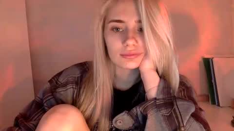 Snapshot of musescorner chatting on 14, 4, 2026 musescorner online show from 14, 4, 2026