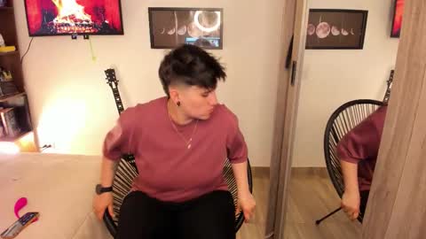 Snapshot of musicayluna chatting on 8, 1, 2026 VALENTINA Luna online show from 8, 1, 2026