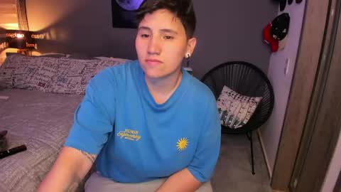 VALENTINA Luna  online show from 15, 4, 2026