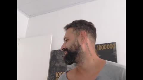 Snapshot of musosc chatting on 18, 2, 2025 musosc online show from 18, 2, 2025