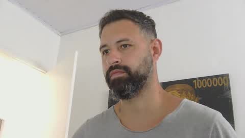 Snapshot of musosc chatting on 23, 10, 2025 musosc online show from 23, 10, 2025