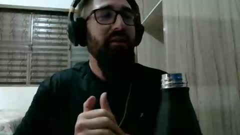 mustacheraider online show from 20, 9, 2025