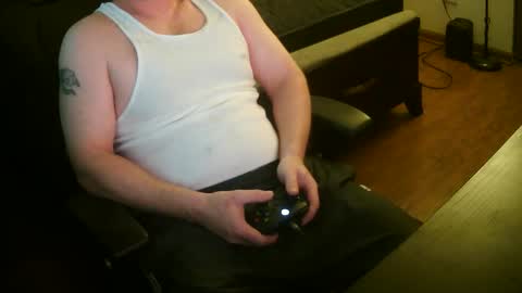 mustenjoyhead79 online show from 28, 10, 2025