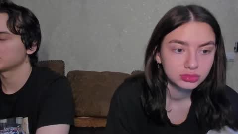 Snapshot of muuur_fam chatting on 18, 9, 2025 HEY online show from 18, 9, 2025