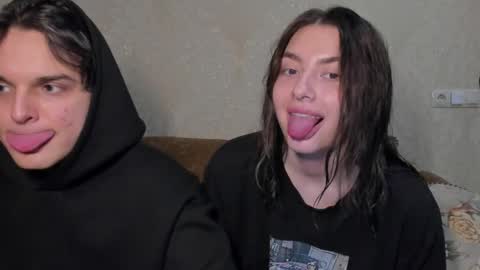 Snapshot of muuur_fam chatting on 6, 10, 2025 HEY online show from 6, 10, 2025