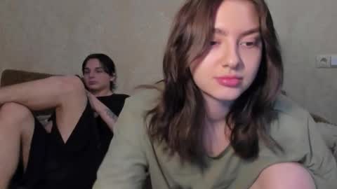 Snapshot of muuur_fam chatting on 15, 10, 2025 HEY online show from 15, 10, 2025