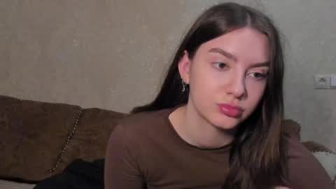 Snapshot of muuur_fam1 chatting on 26, 11, 2025 HEY online show from 26, 11, 2025