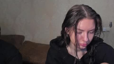 Snapshot of muuur_fam1 chatting on 22, 12, 2025 HEY online show from 22, 12, 2025