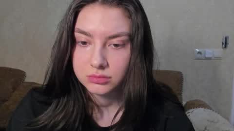 Snapshot of muuur_fam1 chatting on 7, 1, 2026 HEY online show from 7, 1, 2026