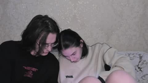 cute couple online show from 5, 5, 2026