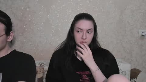 Snapshot of muuur_love chatting on 6, 7, 2026 cute couple online show from 6, 7, 2026